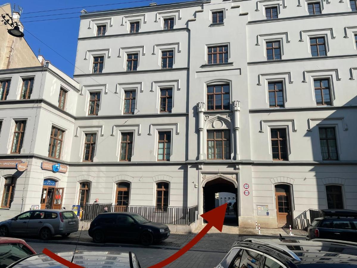 Apartmentsun Loft Factory Вроцлав Екстер'єр фото